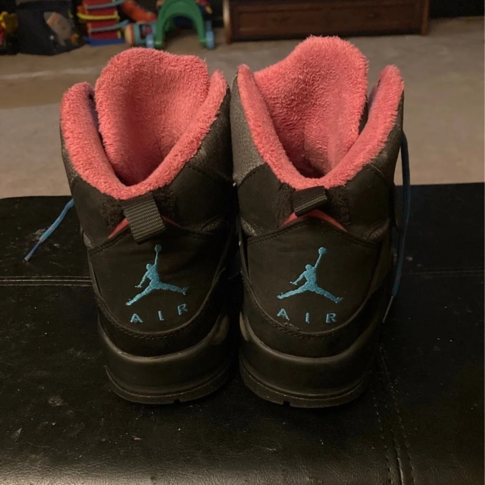 Air Jordan flight boots